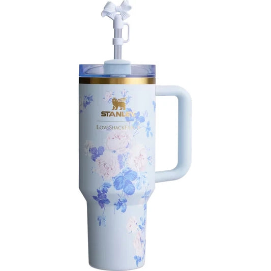 STANLEY x LoveShackFancy Holiday Quencher H2.0 FlowState™ Tumbler 40 OZ – Floral Blue