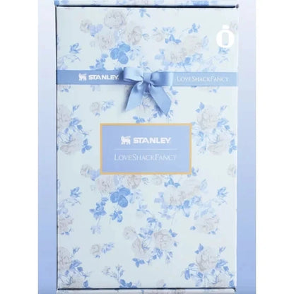 STANLEY x LoveShackFancy Holiday Quencher H2.0 FlowState™ Tumbler 40 OZ – Floral Blue